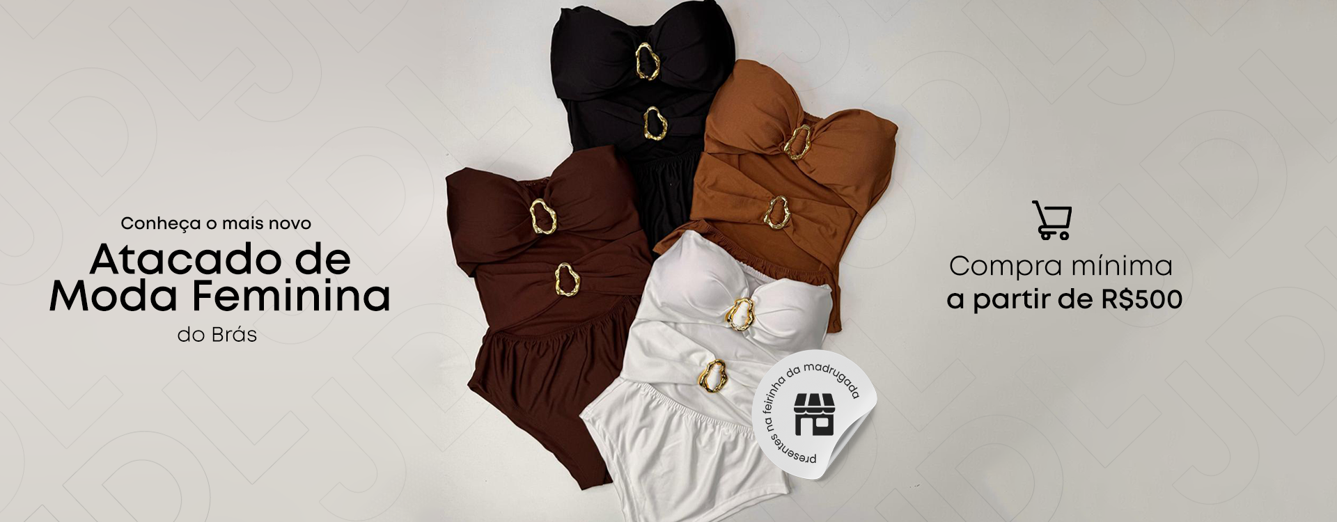 Body com detalhe orgânico dourado